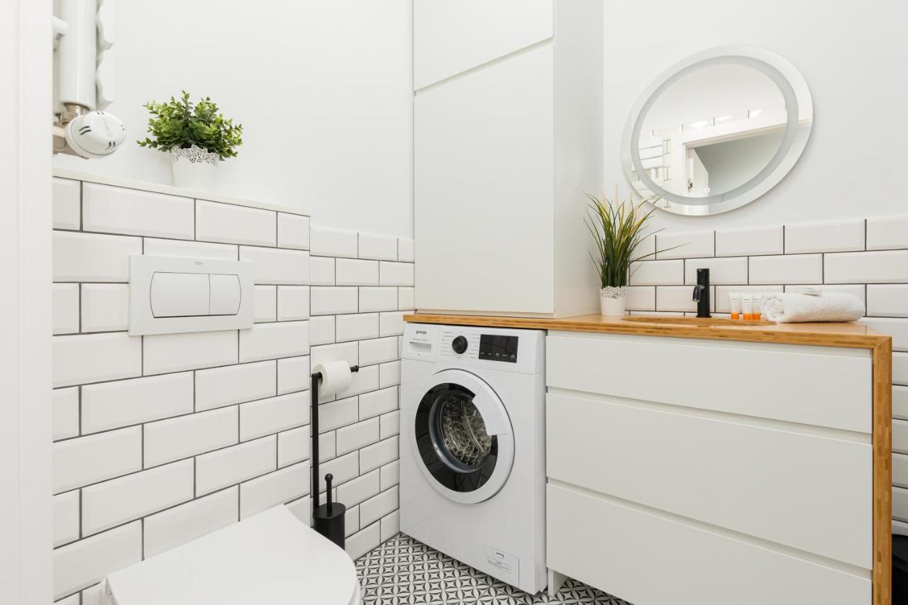 Artistic Zoliborz Apartments By Noclegi Renters ワルシャワ エクステリア 写真